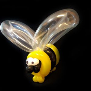 bee balloon animal