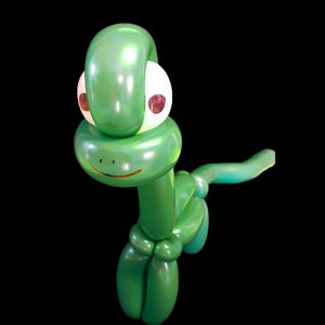 green dinosaaur balloon animal